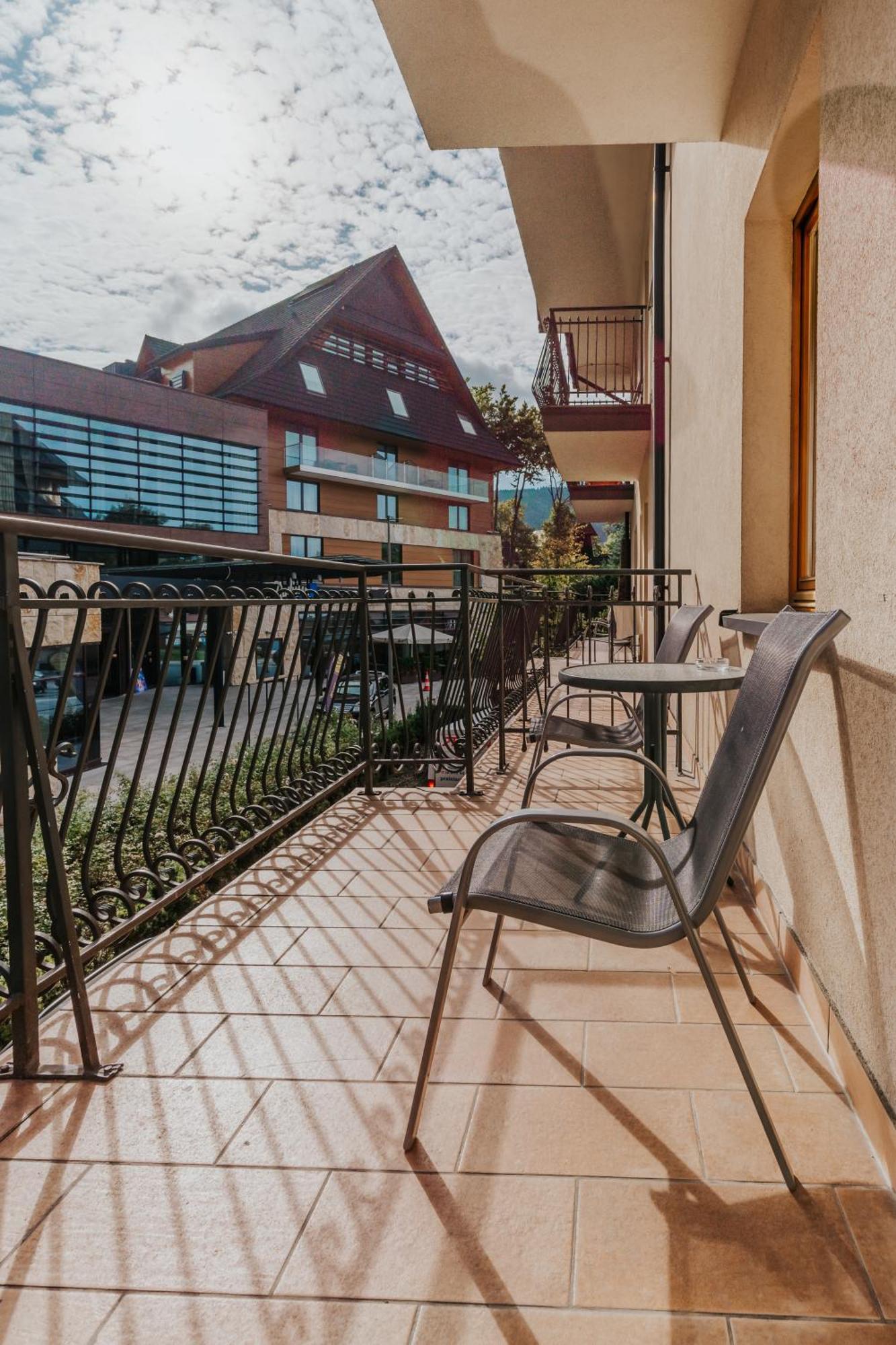 Visitzakopane Gorace Zrodla - Selena Spa Exterior photo